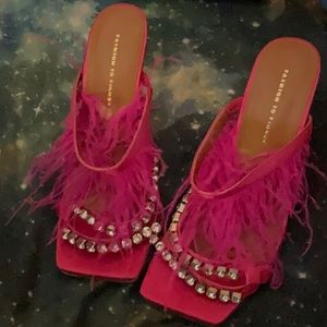 FASHION TO FIGURE pink feather and rhinestone heels size 7 wide NWOT